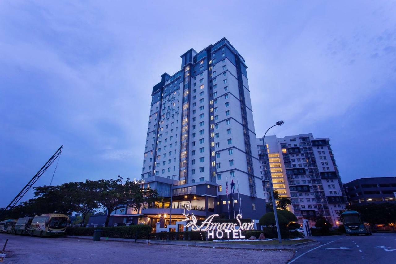 Amansari Hotel Nusajaya Exterior foto